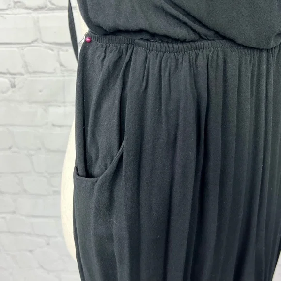 🖤|•LULUS•| Lightweight Black Jumpsuit Size XS-Small - Picture 8 of 15